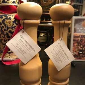 WILLIAMS-SONOMA MAPLE SALT AND PEPPE MILL NWT RARE